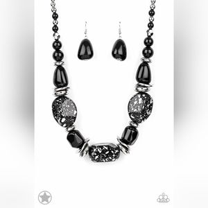 Paparazzi Necklace Set with matching bracelet (3-pc set)